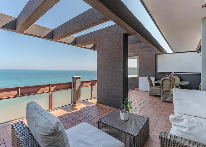 Loft Corso Trieste Terrazza Sul Mare