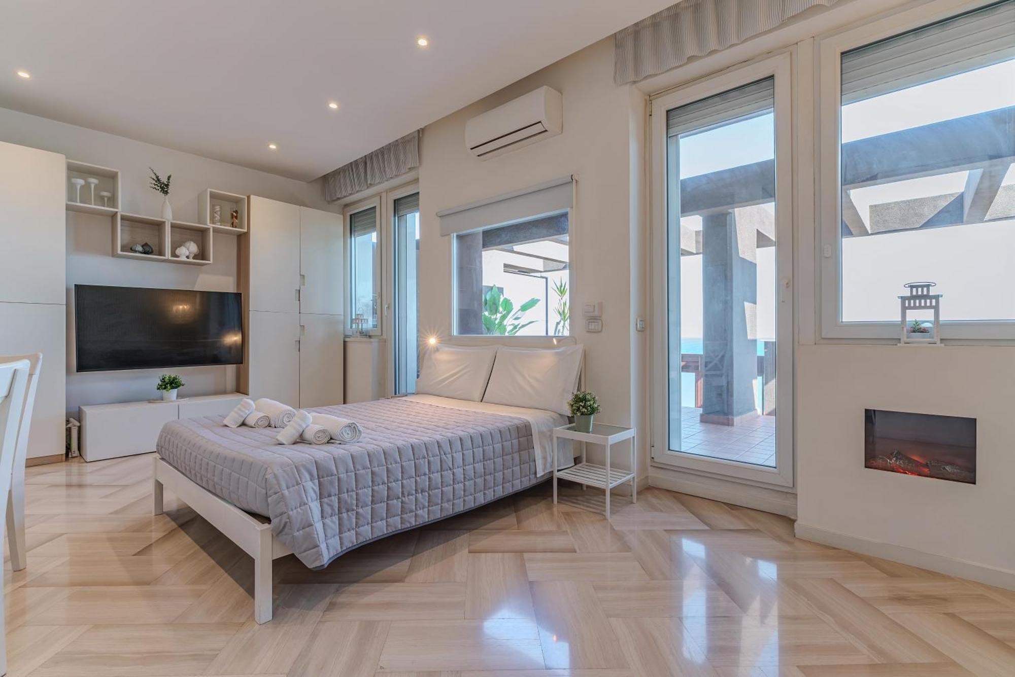 Apartment Loft Corso Trieste Terrazza Sul Mare *