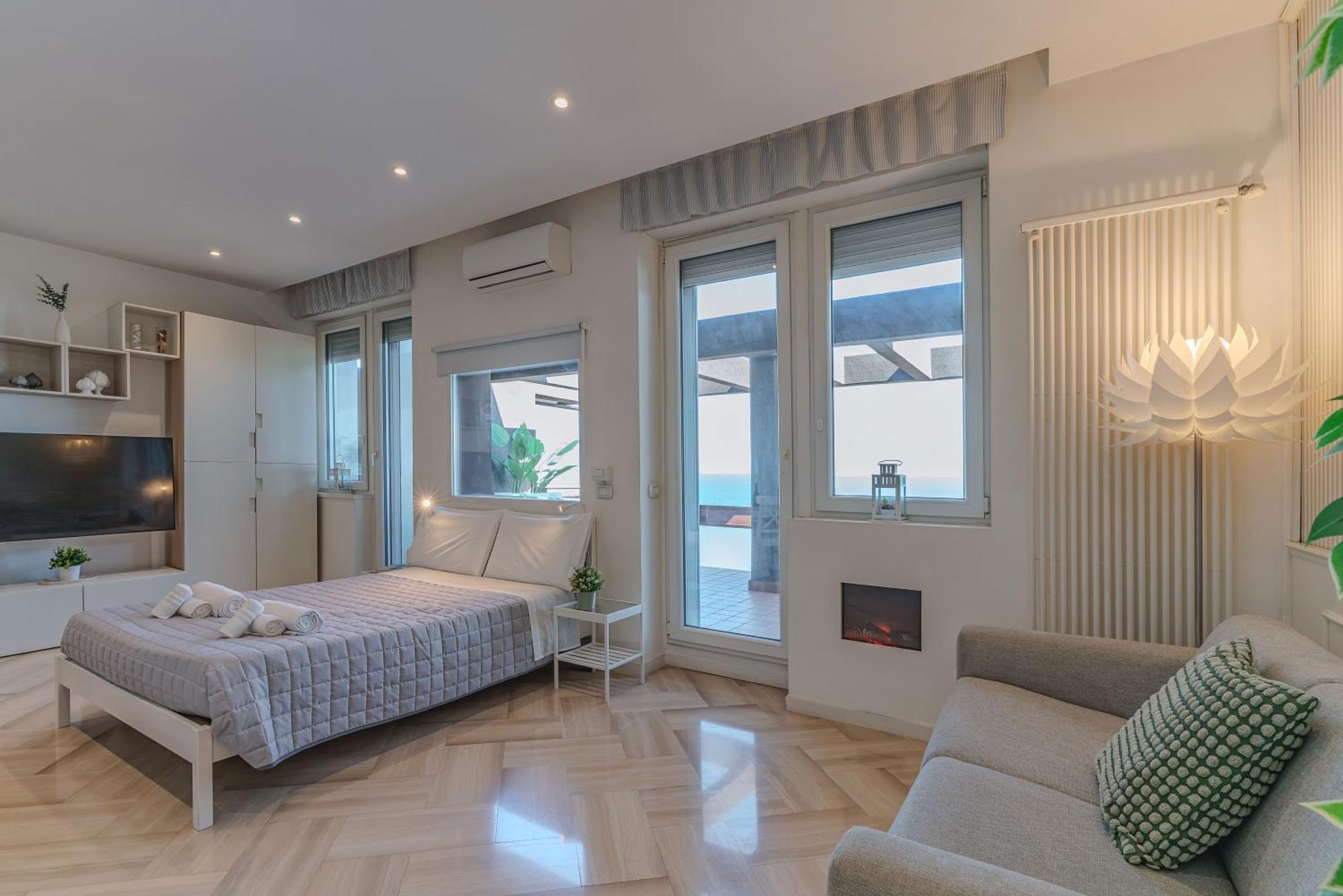 Loft Corso Trieste Terrazza Sul Mare